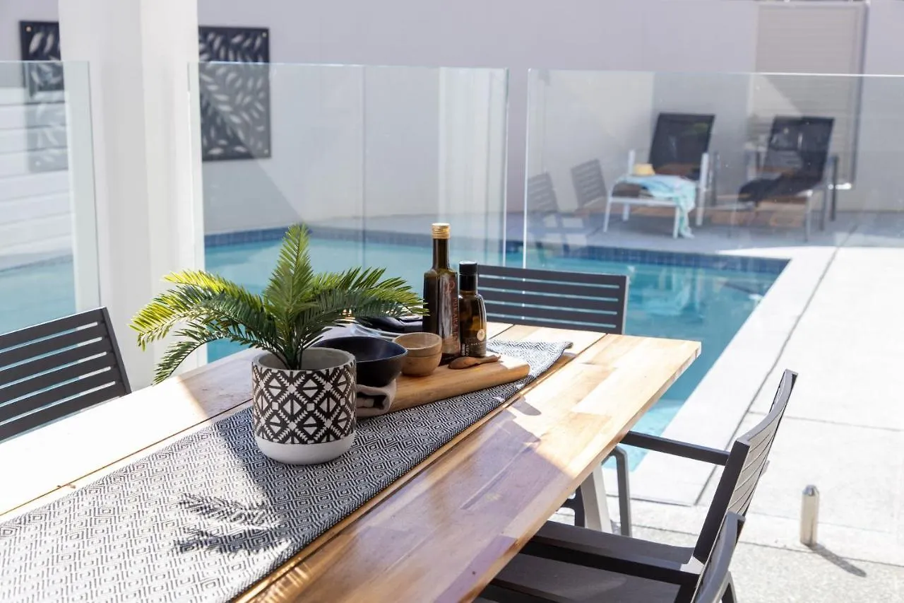 Holiday home Waves Beach House Marcoola Australia